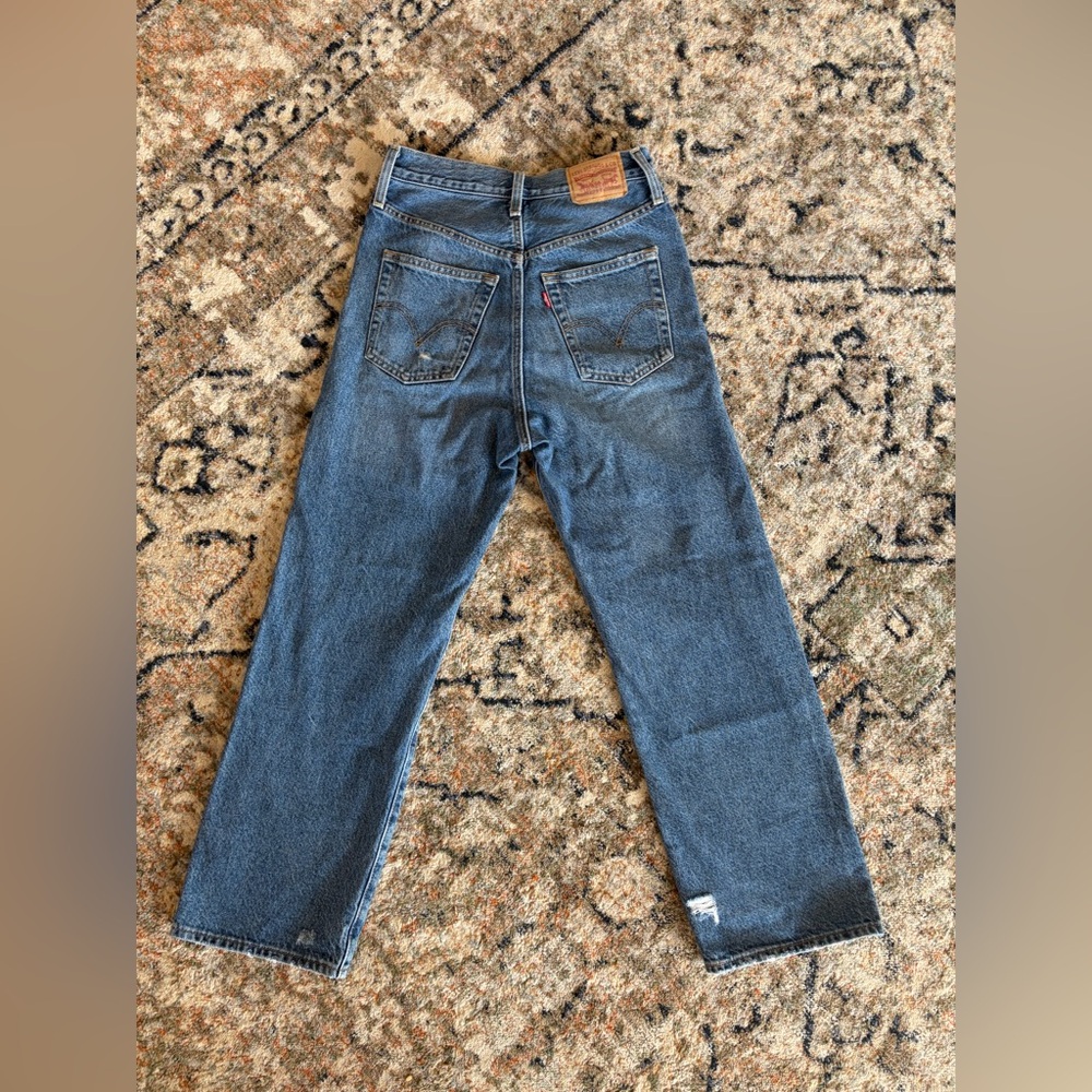 Levi’s Ribcage Ankle Straight Jean - Picture 9 of 12
